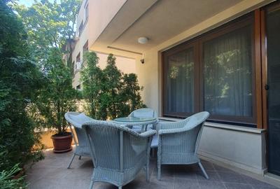 Casă cu 17 camere cu Garaj în Primăverii - 2