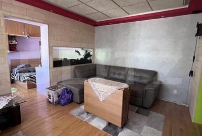 Apartament cu 2 camere semidecomandat, mobilat în Sud-Est