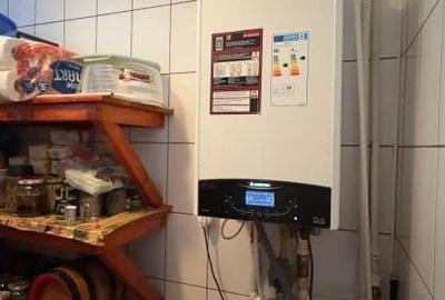 Casă cu 7 camere cu Teren 1388 Mp în Bradu - 9
