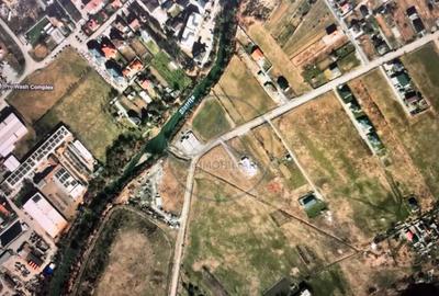 Teren de 640 mp, în Central