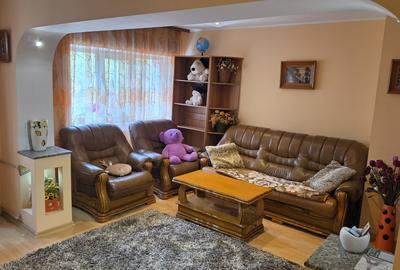 Apartament cu 3 camere decomandat în Nicolina - 6