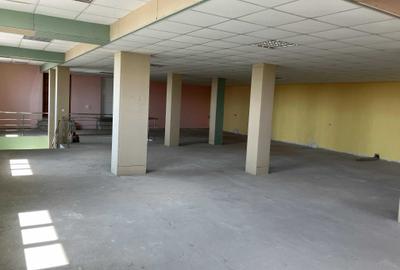 Casă cu 4 camere în Cățelu