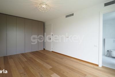 Casă cu 5 camere cu Teren 216 Mp în Central - 10