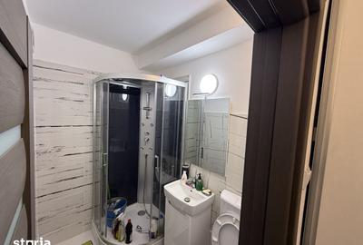 Apartament cu 2 camere în Micro 4