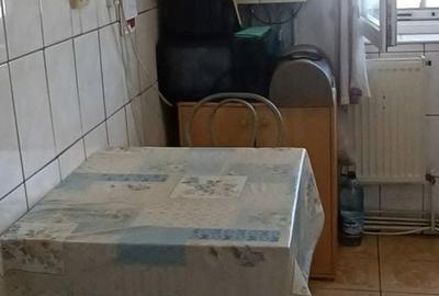 Apartament cu 2 camere decomandat în Alexandru cel Bun