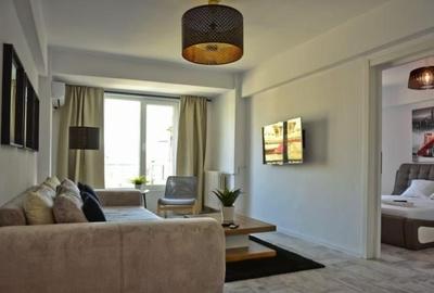 Apartament cu 3 camere decomandat, mobilat în Calea Victoriei