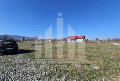 Teren Construcții intravilan de 410 mp, în Partoș - 1