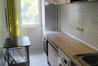 Garsonieră decomandată în Sebastian