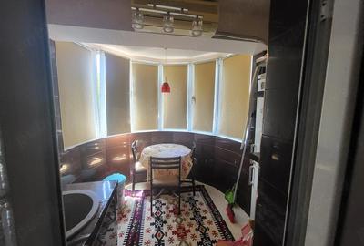 Apartament cu 2 camere decomandat în Ultracentral
