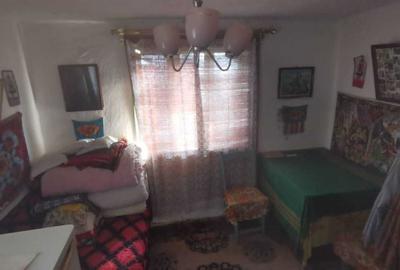 Casă cu 4 camere în Ghergheasa