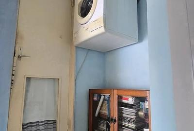Apartament cu 3 camere semidecomandat în Central - 3