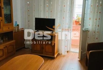 Apartament cu 3 camere decomandat, mobilat în Central