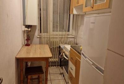 Apartament cu 2 camere nedecomandat în George Enescu
