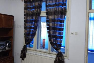 Apartament cu 2 camere decomandat în Apollo