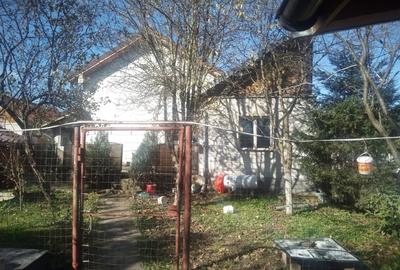 Casă cu 3 camere în Bretea Mureșană