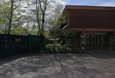 Casă individuală cu 12 camere cu Teren 1000 Mp în Central - 1