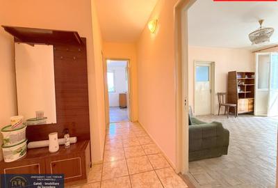 Apartament cu 2 camere circular în Micro 17 - 2