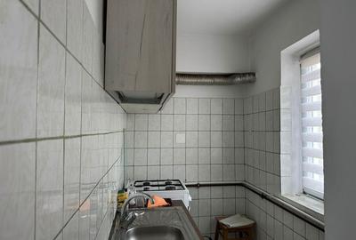 Apartament cu 3 camere decomandat în Central - 4