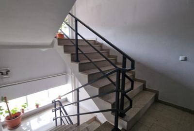 Apartament cu 3 camere decomandat în Central - 51