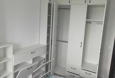 Apartament cu 3 camere decomandat în Apărătorii Patriei