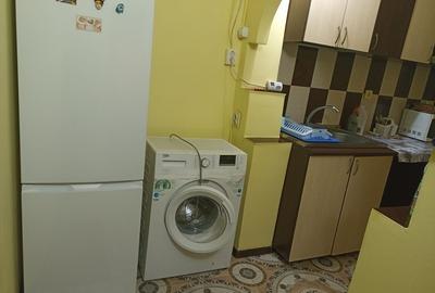 Garsonieră decomandată în Central - 8
