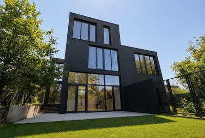 Duplex cu 4 camere cu Canalizare în Mogoșoaia