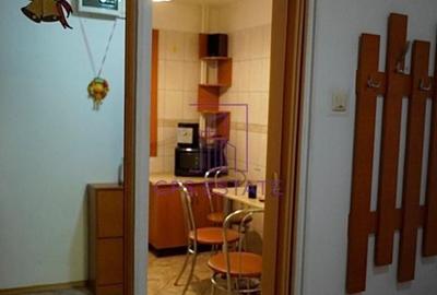 Apartament cu 3 camere decomandat în Crângași