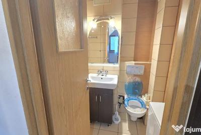 Garsonieră decomandată în Central