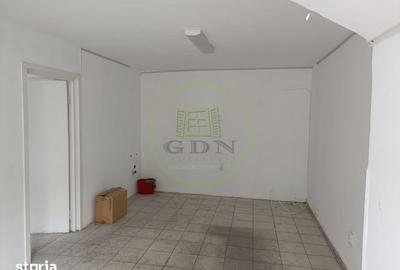 Spațiu comercial, de 42 mp, în Central