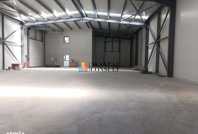Spațiu comercial, de 598 mp, în Central - 15