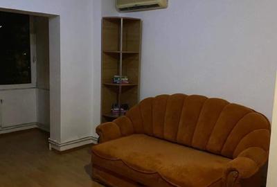Apartament cu 2 camere decomandat în Steaua