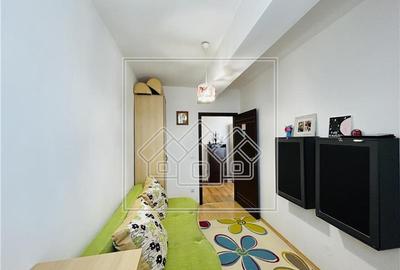 Apartament cu 3 camere decomandat în Turnișor - 11