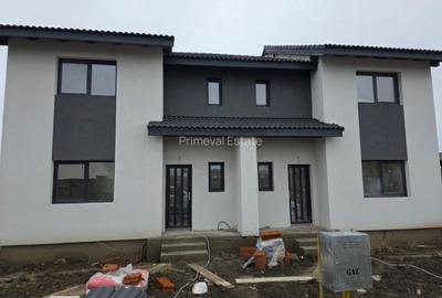 Casă cu 4 camere în Central