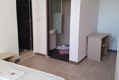 Apartament cu 6 camere decomandat în Central - 1
