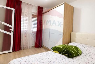 Apartament cu 3 camere semidecomandat, mobilat în Central - 9