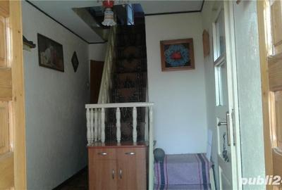 Casă cu 6 camere cu Teren 250 Mp în Capu Câmpului - 3