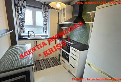 Apartament cu 2 camere semidecomandat în Craiovei
