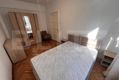 Apartament cu 2 camere semidecomandat, mobilat în Central