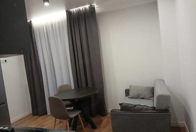 Garsonieră decomandată în 13 Septembrie