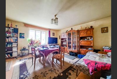 Casă cu 6 camere cu Canalizare în Sub Arini - 24