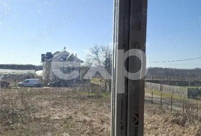 Casă cu 5 camere cu Teren 200000 Mp în Central - 7