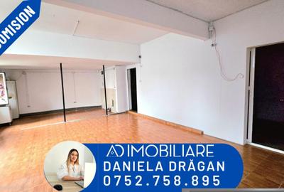Spațiu comercial, de 74 mp, în Central - 1