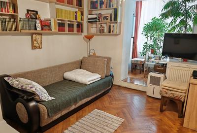 Apartament cu 2 camere nedecomandat, mobilat în Central - 1