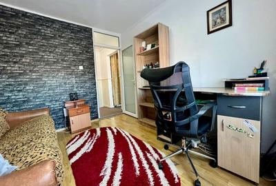 Apartament cu 3 camere decomandat, mobilat în Tecuci - 9