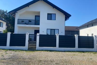 Casă individuală cu 4 camere cu Canalizare în Est - 1