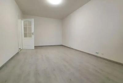 Apartament cu 3 camere decomandat în Ferentari