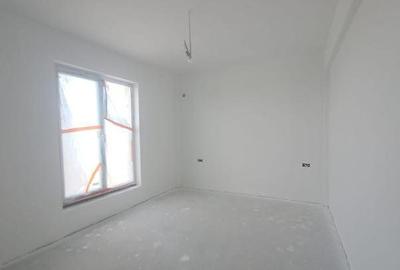 Casă cu 3 camere cu Teren 320 Mp în Central