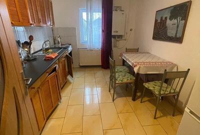 Apartament cu 3 camere decomandat în Central - 2