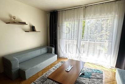 Apartament cu 3 camere semidecomandat în Complex Studențesc - 1