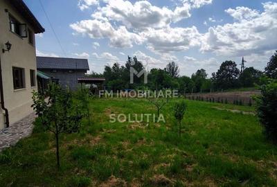 Casă cu 3 camere cu Teren 1100 Mp în Central